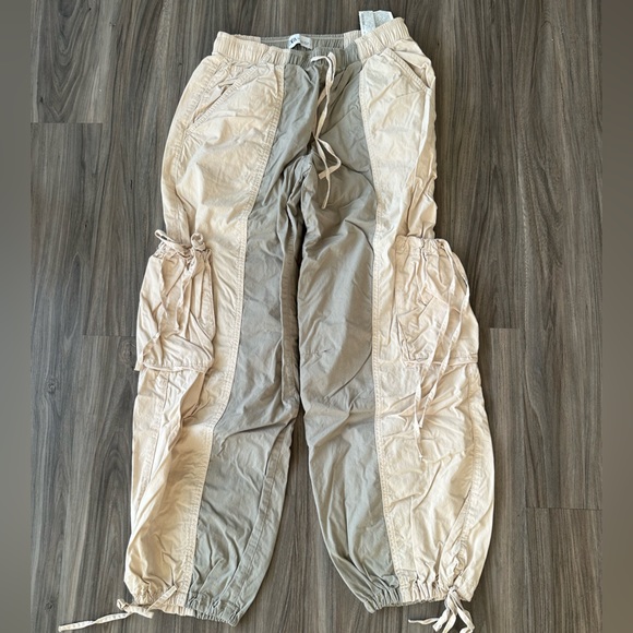 Zara parachute pants - Picture 3 of 3